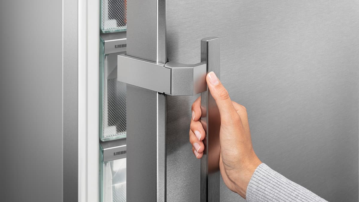 Zeitlose Frische: Die neuen freistehenden Kühlschränke und Kühl-Gefrierkombinationen